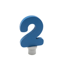 Laden Sie das Bild in den Galerie-Viewer, Ahrens AHS - Holz Stecker Geburtstagszahl 2 blau