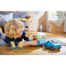 Laden Sie das Bild in den Galerie-Viewer, Haba Little Friends - Spielset Urlaubsreise