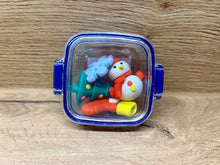 Laden Sie das Bild in den Galerie-Viewer, Moses - Box Kleine Radierersammlung Weihnachten