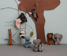 Laden Sie das Bild in den Galerie-Viewer, Maileg - Stofftier Noahs Friends Hippo Nilpferd