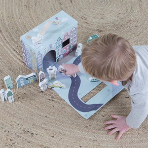 Little Dutch - Spielkoffer Stadt mit Holz Figuren