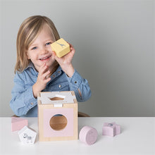 Laden Sie das Bild in den Galerie-Viewer, Little Dutch - Holz Formen Steckspiel Zoo pink