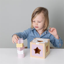 Laden Sie das Bild in den Galerie-Viewer, Little Dutch - Holz Formen Steckspiel Zoo pink