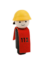 Laden Sie das Bild in den Galerie-Viewer, Ahrens AHS - Holz Steckfigur Feuerwehrmann