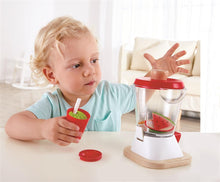 Laden Sie das Bild in den Galerie-Viewer, Hape - Holz Smoothie Mixer Set