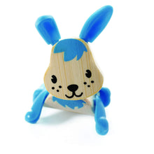 Laden Sie das Bild in den Galerie-Viewer, Hape - Bambus Minitier Steckfigur Kaninchen