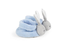Laden Sie das Bild in den Galerie-Viewer, Kaloo - Plume Baby Schuhe Plüsch Hase blau mit Rassel