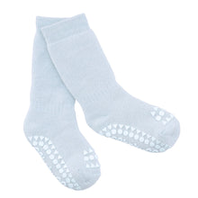 Laden Sie das Bild in den Galerie-Viewer, GoBabyGo - Rutschfeste Socken sky blue