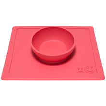 Laden Sie das Bild in den Galerie-Viewer, EZPZ Happy Bowl Silikon Schüssel Farbe koralle rot Essmatte