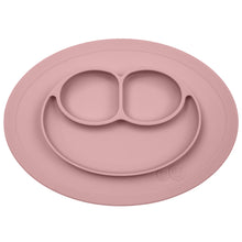 Laden Sie das Bild in den Galerie-Viewer, EZPZ Mini Mat Silikon Teller Farbe puderrosa Essmatte