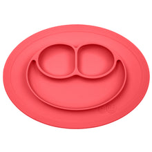 Laden Sie das Bild in den Galerie-Viewer, EZPZ Mini Mat Silikon Teller Farbe koralle rot Essmatte